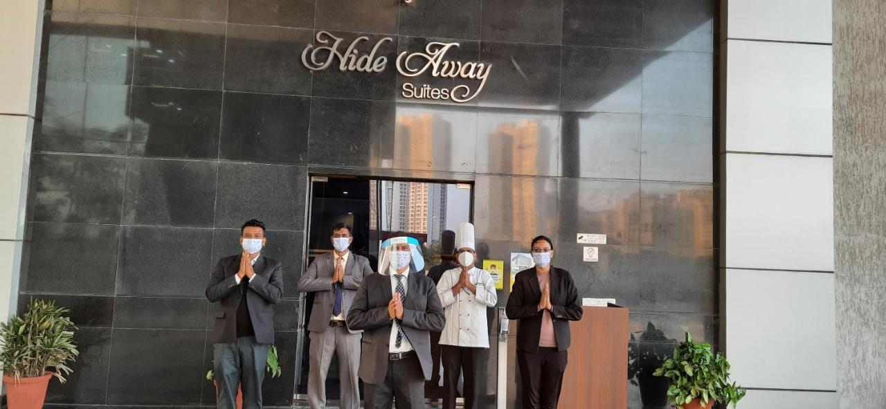Hide Away Suites Noida Exteriör bild