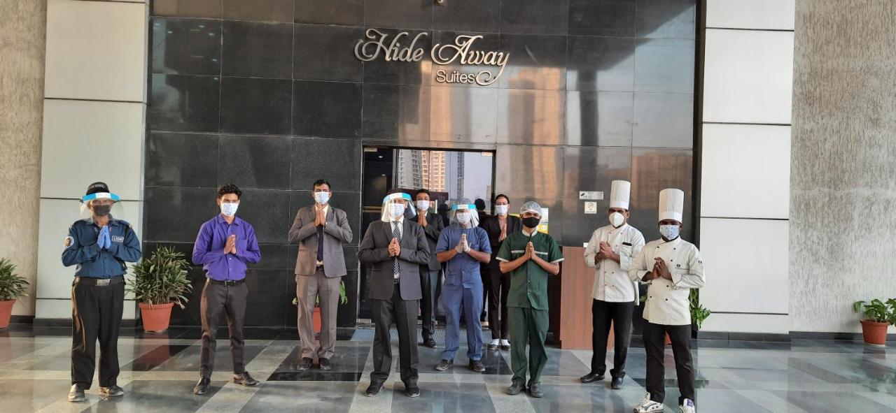 Hide Away Suites Noida Exteriör bild